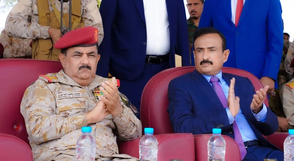 العولقي يطالب بإعلان محافظة شبوة منطقة عسكرية مستقلة ورسملة قوات تابعة للانتقالي في هياكل وزارة الدفاع