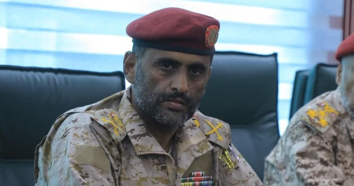 مرسوم رئاسي يطيح بمرصع وإقالته من قيادة الجيش بالمهرة وإحالته إلى التحقيق