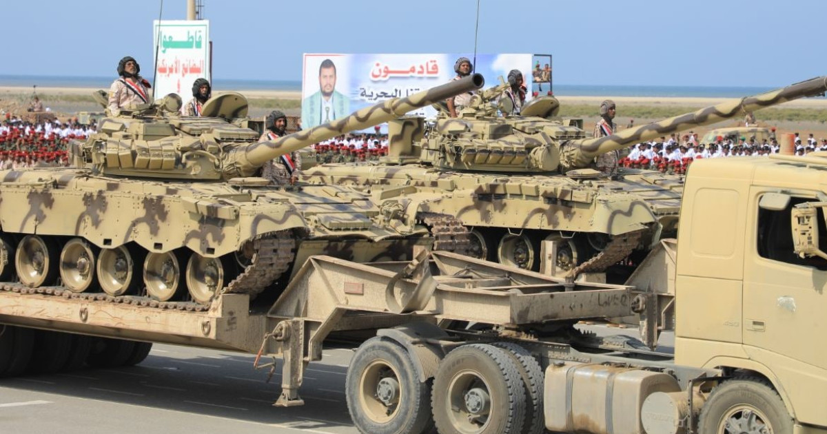 جماعة الحوثي تدفع بتعزيزات قتالية وأسلحة ثقيلة إلى جبهات الحدود مع السعودية