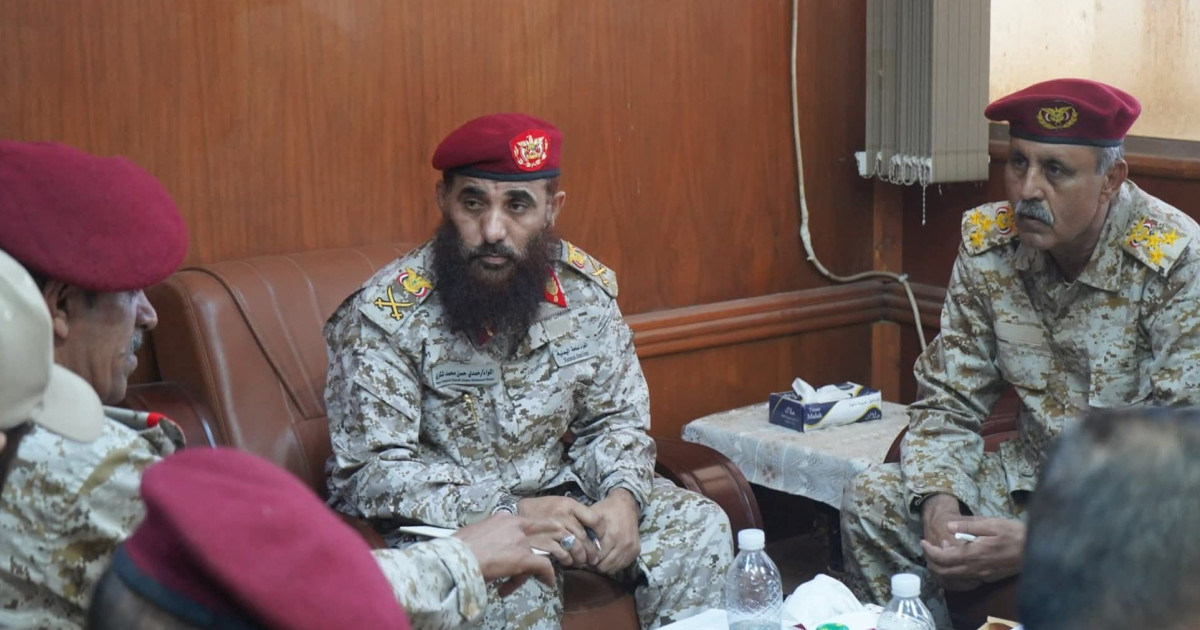 اللواء حمدي شكري يتسلّم قيادة المنطقة العسكرية الرابعة في عدن